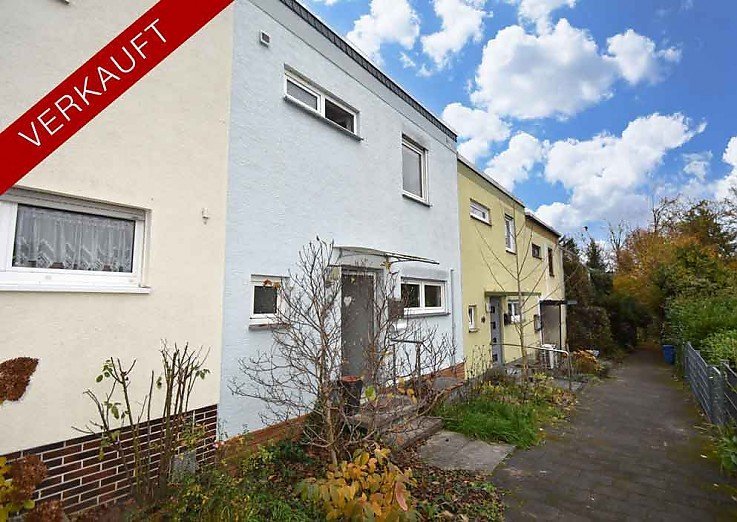 Foto Sanierungsbed�rftiges Reihenmittelhaus mit Potenzial in Ro�dorf