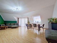 Hauptbild Stilvolles Wohnen mit weitem Blick - 4 Zimmer, Balkon & zwei B�der in Bad Homburg-Kirdorf