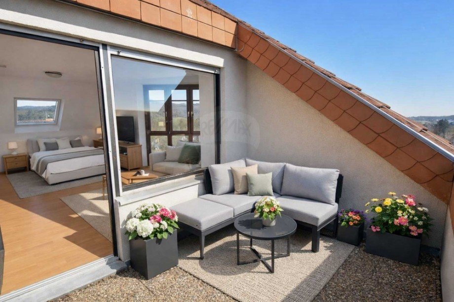 Digital-Staging-Balkon Etagenwohnung Bad Homburg vor der H�he / Kirdorf