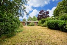 Hauptbild Seltene Gelegenheit: Grundst�ck in Bestlage mit Neubauperspektive und unverbautem Feldblick