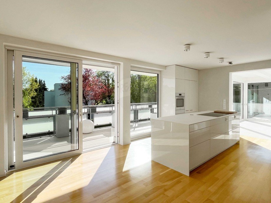 K�che, Essbereich, Wohnzimmer Terrassenwohnung Bad Homburg vor der H�he