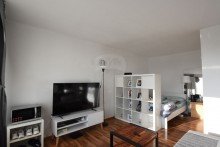 Wohn-/Schlafbereich Licht - Lage - Lebensqualit�t
ger�umiges 1-Zimmer-Apartment
mit sonnigem Balkon
- ruhig  & zentral -