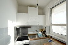 K�che Licht - Lage - Lebensqualit�t
ger�umiges 1-Zimmer-Apartment
mit sonnigem Balkon
- ruhig  & zentral -